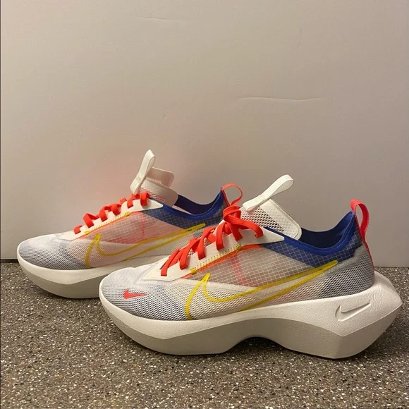 Nike WMNS Vista Chunky Sneakers - Picture 2 of 6